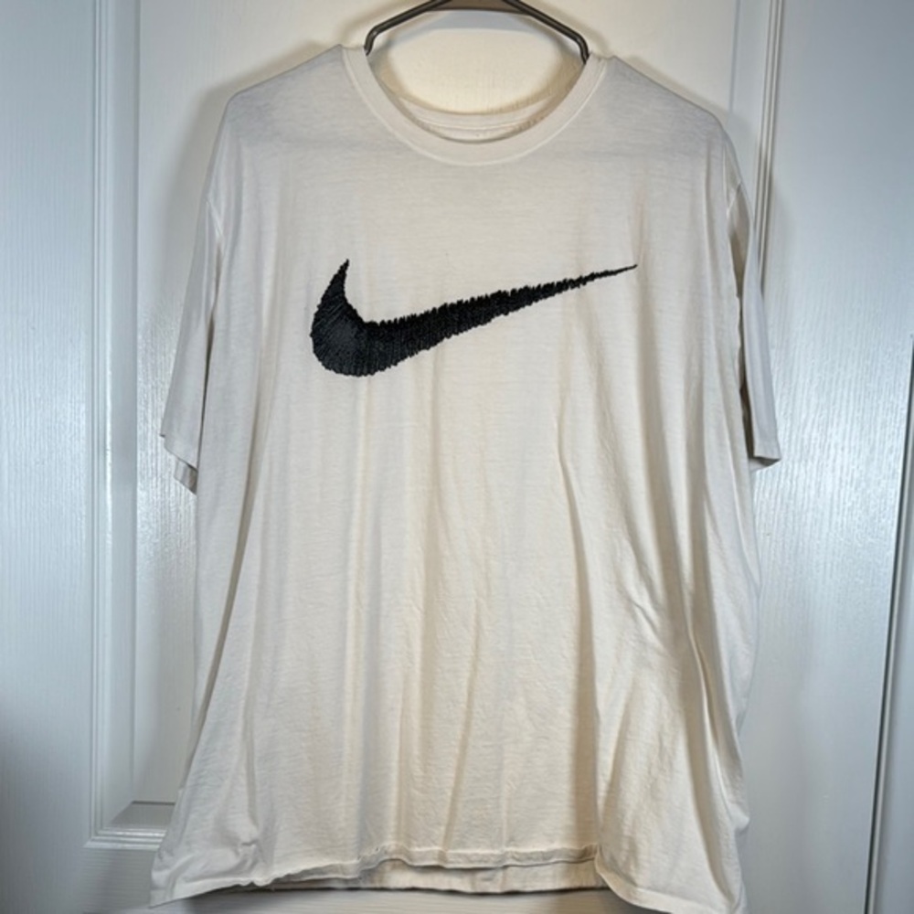 Nike The Nike Tee White Shirt Black Swoosh Size XXL GUC #5643